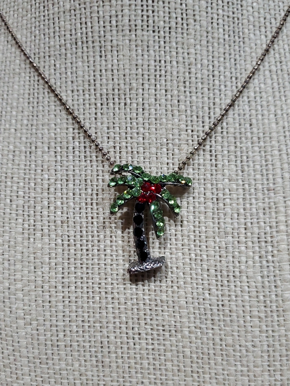 Vintage Palm Tree Pendant Necklace - Green and Red
